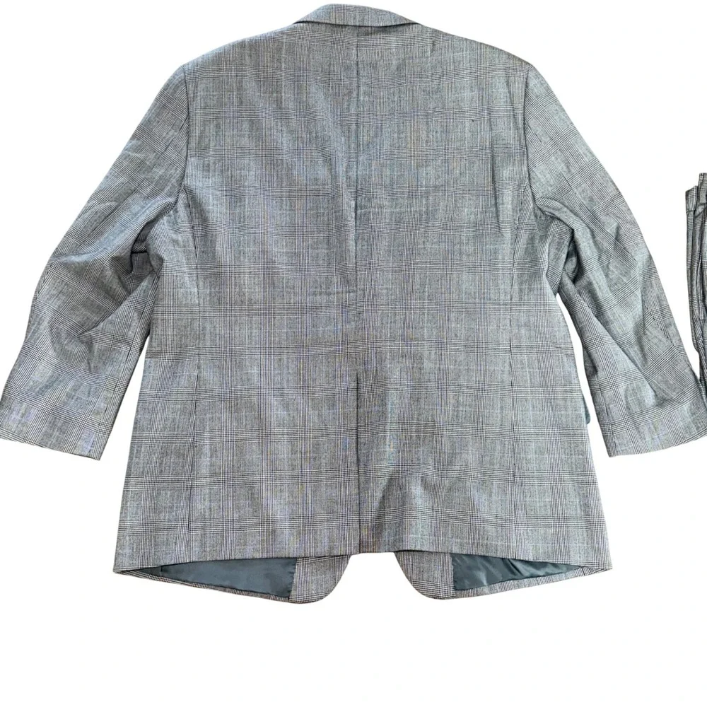 Jos A Bank Signature Collection 50R Blazer Gray Glen Plaid 100% Wool Sport Coat